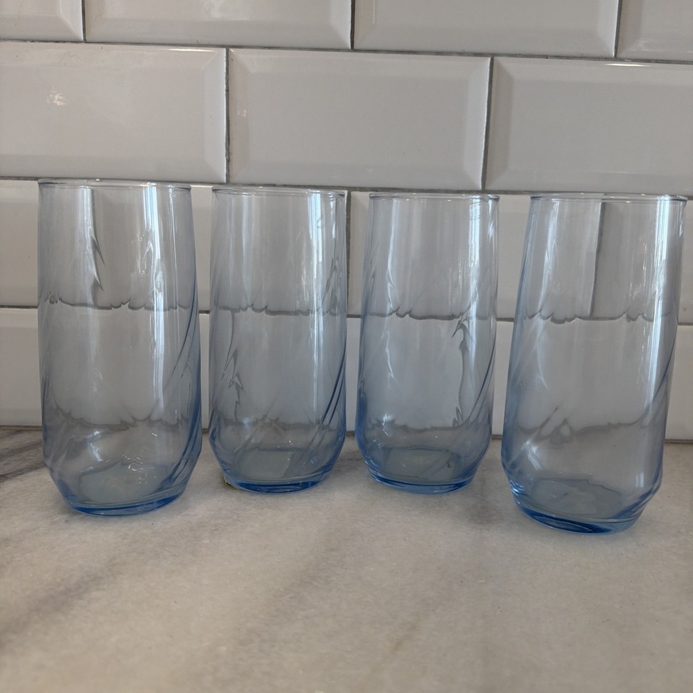 SET OF 4 New VINTAGE  Anchor Hocking Light Blue Glasses Swirl‎ Pattern GW994